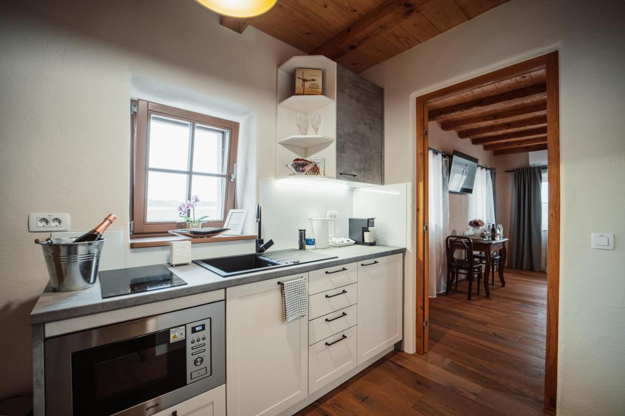 Ferienwohnung Kocbek Since 1929 Sveti Jurij ob Scavnici Exterior foto